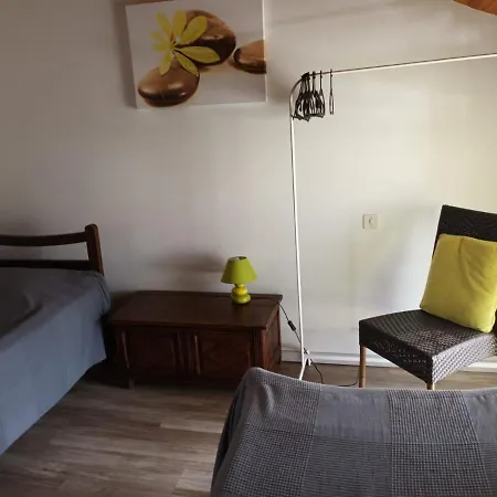 Hostel D'etape Zuharpeta Randonneur Pelerin *